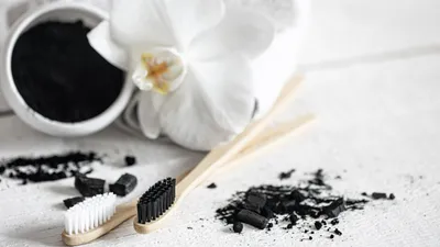 Does Charcoal Toothpaste Work?