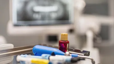 The Best Types of Denture Adhesive