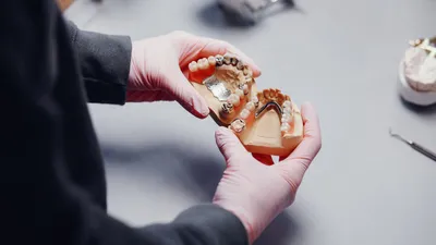 Choosing the Best Dentures for Your Needs